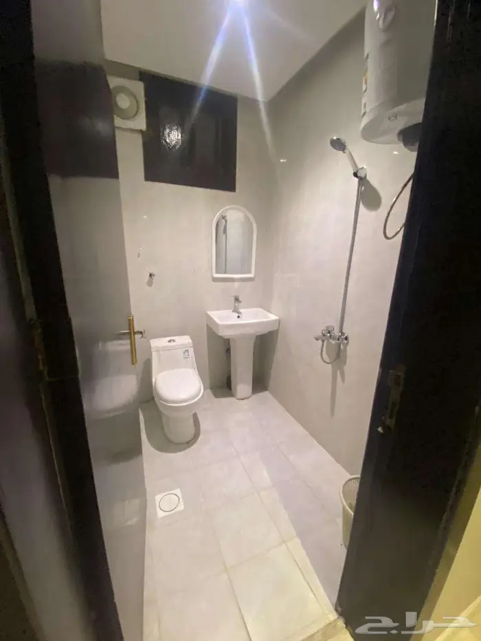 شقة فندقية غرفتين وصالة مؤثثة وفاخرة للعوايل بخميس مشيط 14