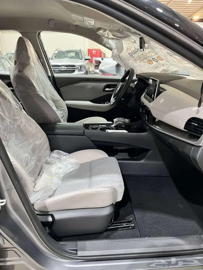 عرض خاص نيسان اكس تريل استاندر 7 مقاعد دبل موديل 2026 6