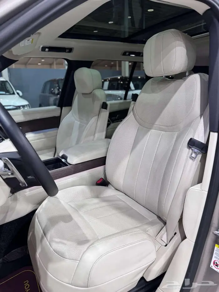 رينج روفر SE P400 موديل 2023 5