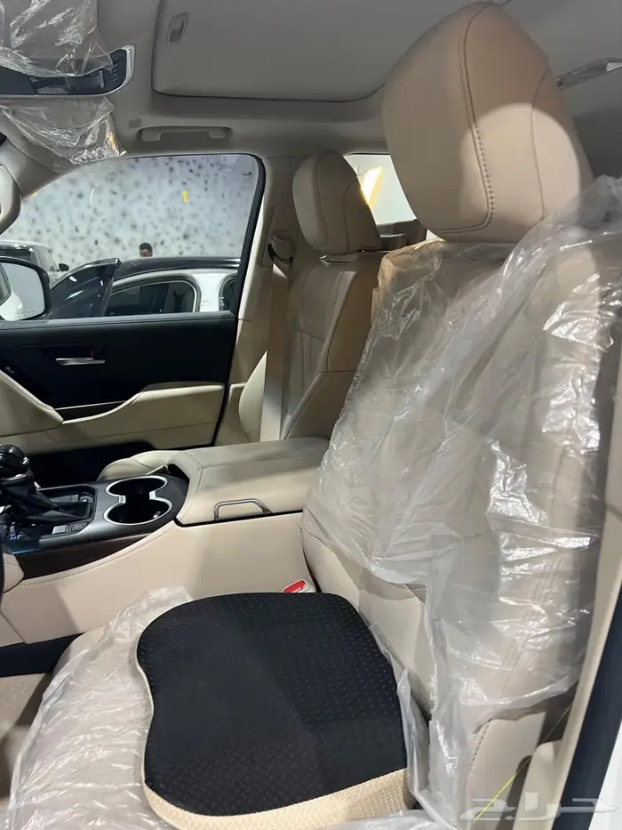 لاندكروزر 2023 ديزل اعلى فئه للبيع 300 الف ممشى 20 الف 5