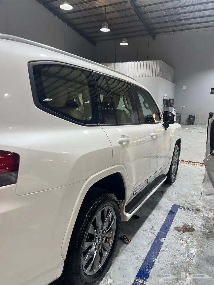 لاندكروزر 2023 ديزل اعلى فئه للبيع 300 الف ممشى 20 الف 11