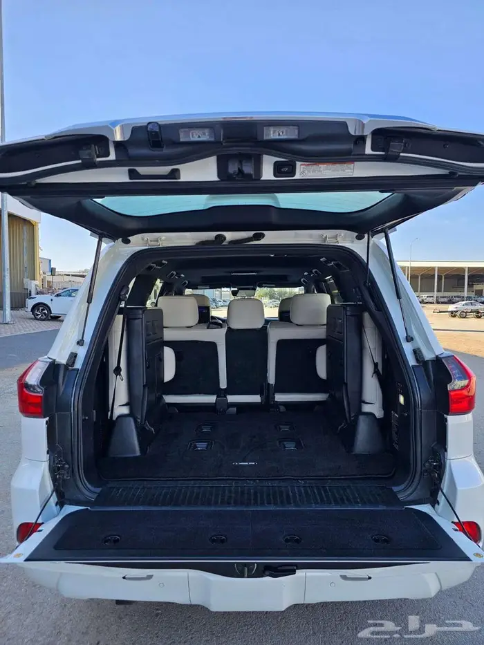 لكزس LX570 فل كامل 2016 10