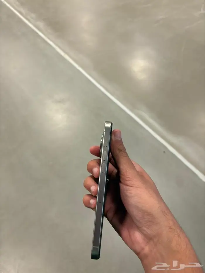 جوال ايفون 15 برو ماكس 256 جيجا اللون تيتانيوم نضيف بالرياض 2