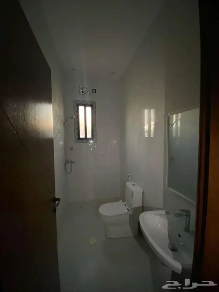 فيلا فاخرة للبيع بحى الفروسيه 6