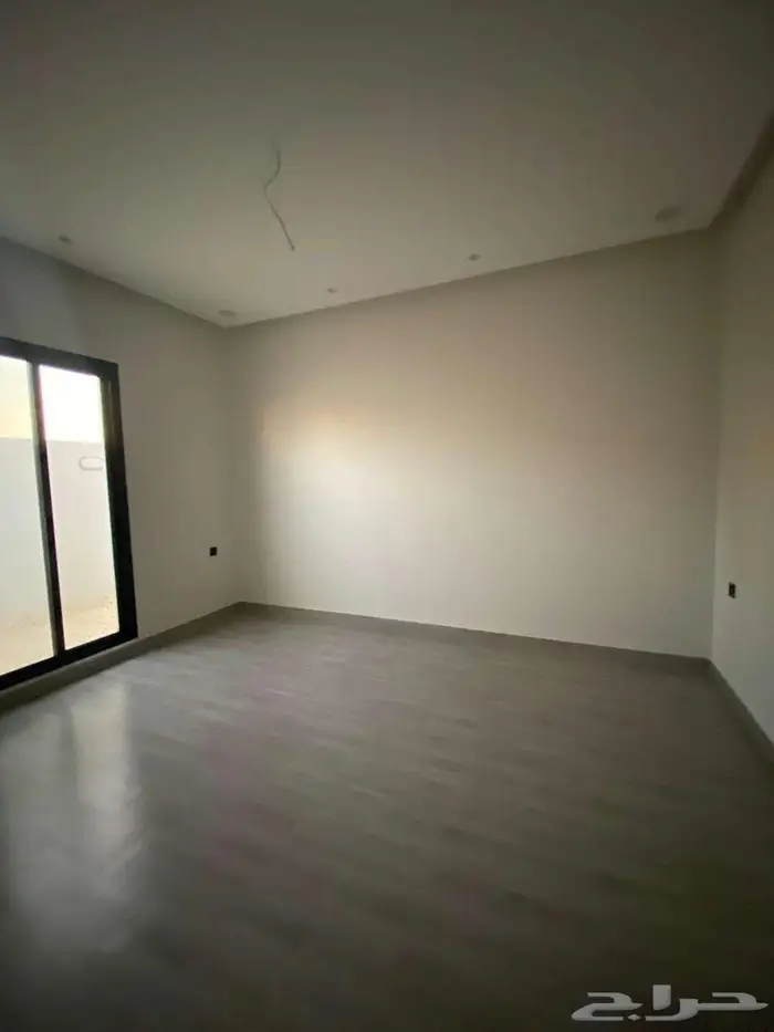 فيلا فاخرة للبيع بحى الفروسيه 9