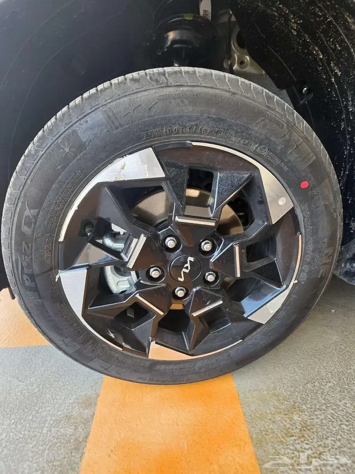 كيا سونيت 2025 4