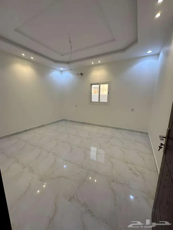 فيلا فاخرة للبيع بحى الوفا 11