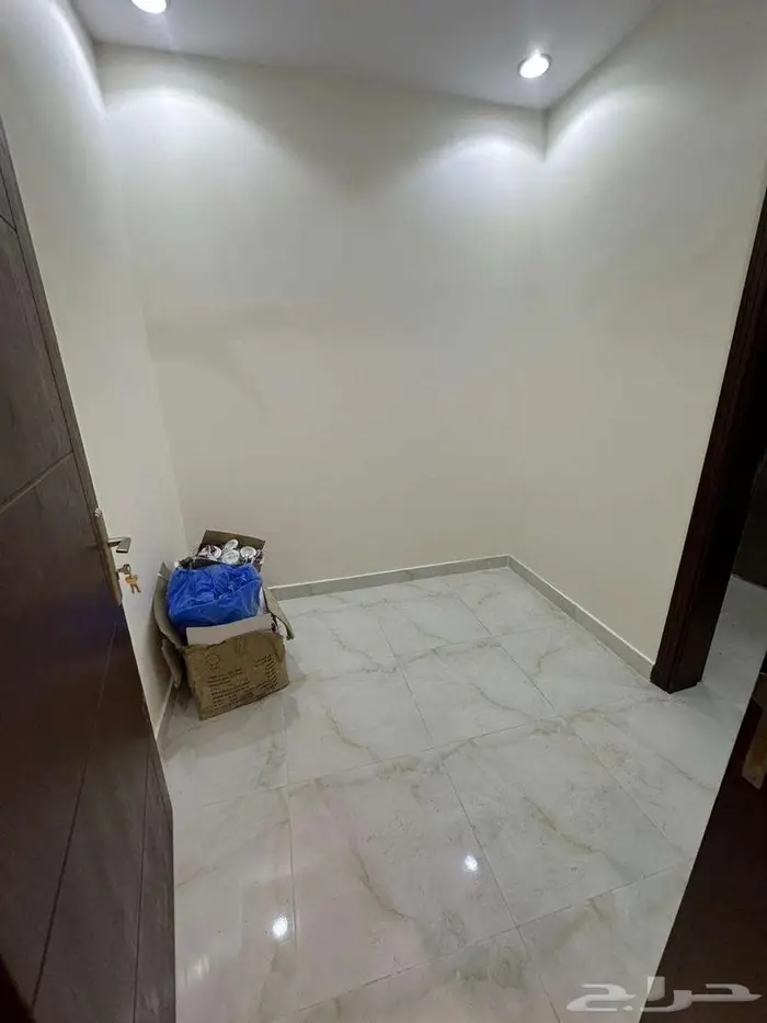 فيلا فاخرة للبيع بحى الوفا 2