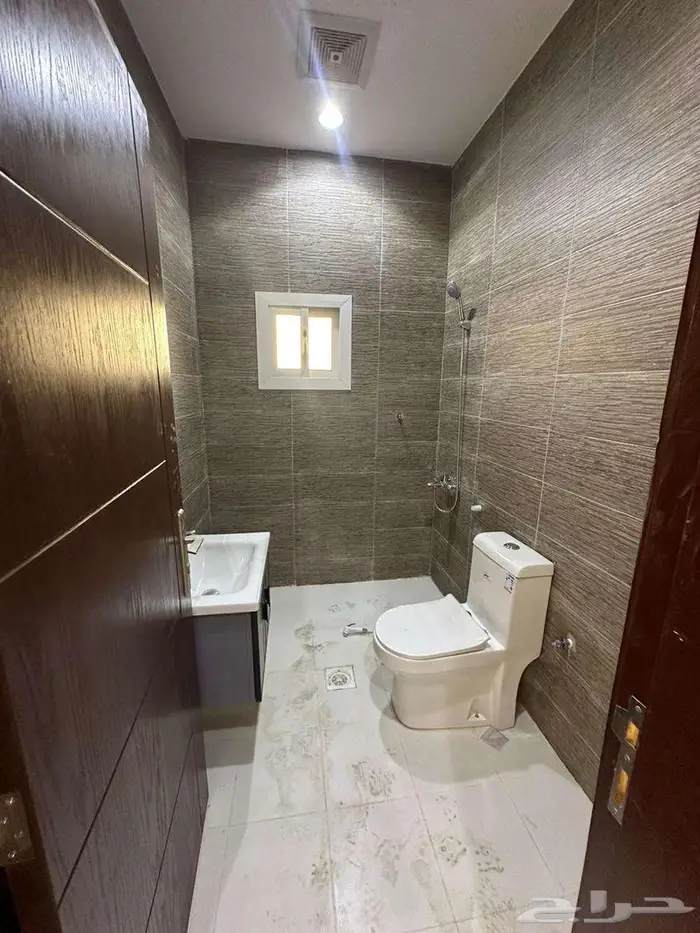 فيلا فاخرة للبيع بحى الوفا 9