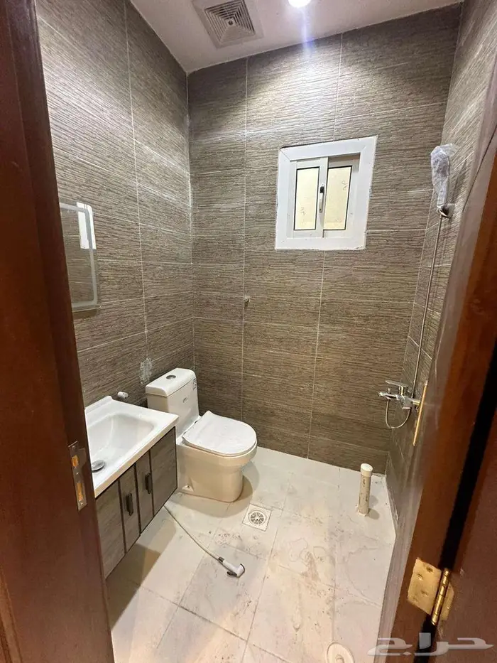 فيلا فاخرة للبيع بحى الوفا 4