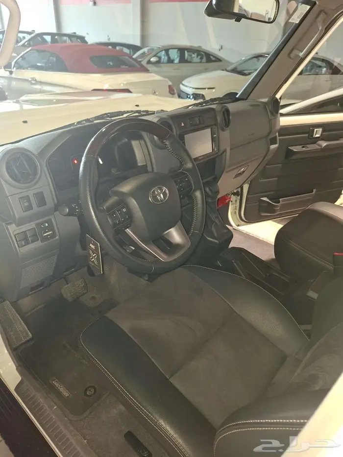 تويوتا ربع مصندق تماتيك ديزل 2024 بحريني عداد 40 ألف 9