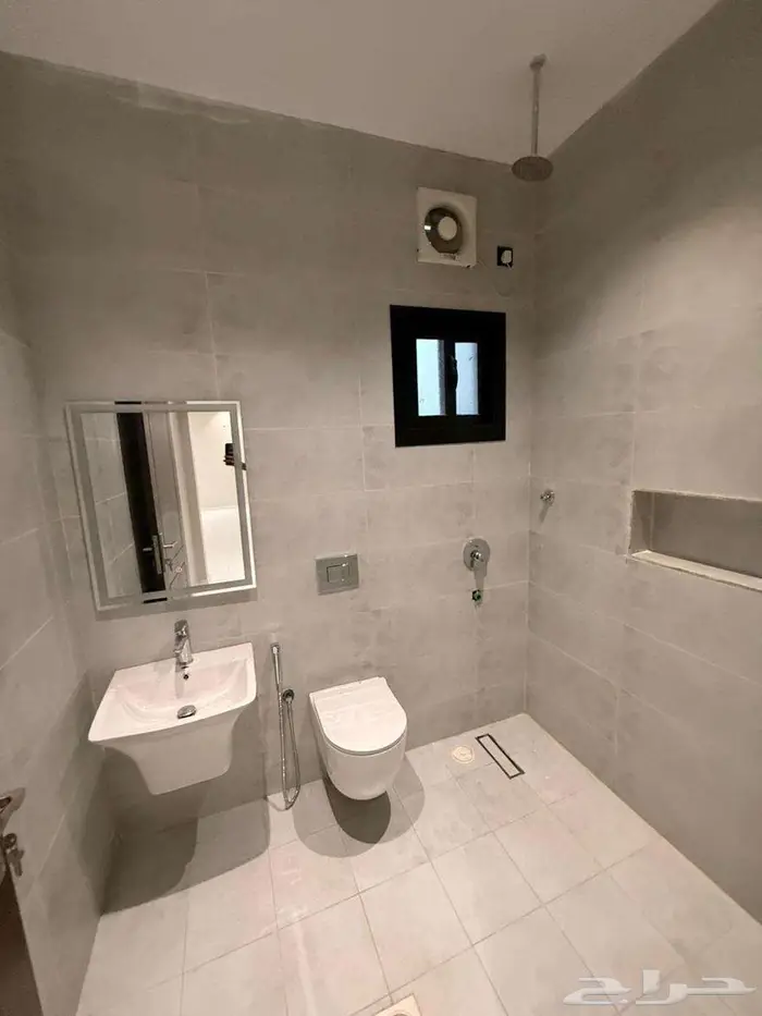 فيلا فاخرة للبيع بحى الوفاء 15