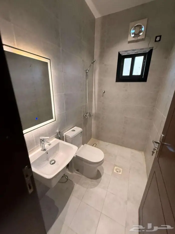 فيلا فاخرة للبيع بحى الوفاء 16