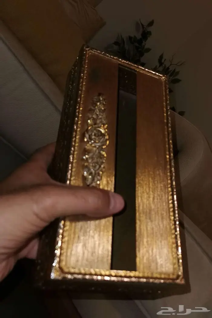 للهواة.. علبة مناديل تراثية لها قرابة 45 عاما 7