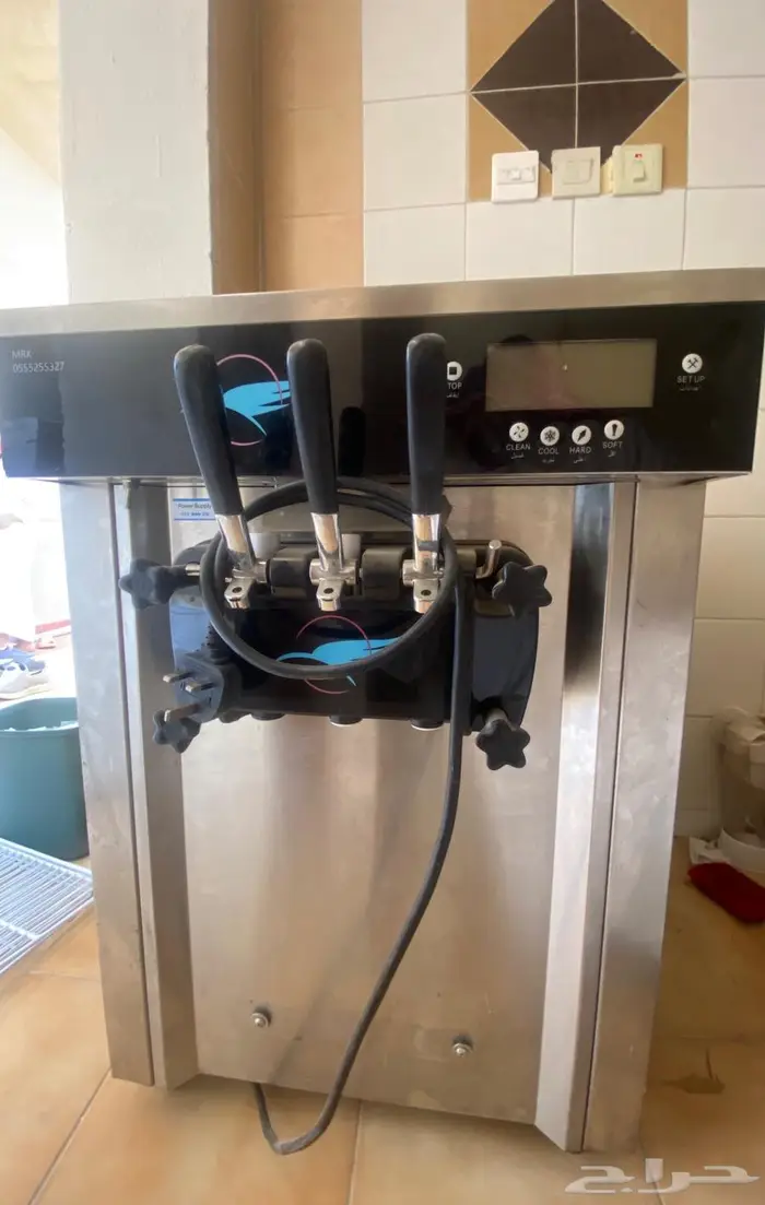 آلة ايسكريم للبيع استخدام 3 اشهر 0