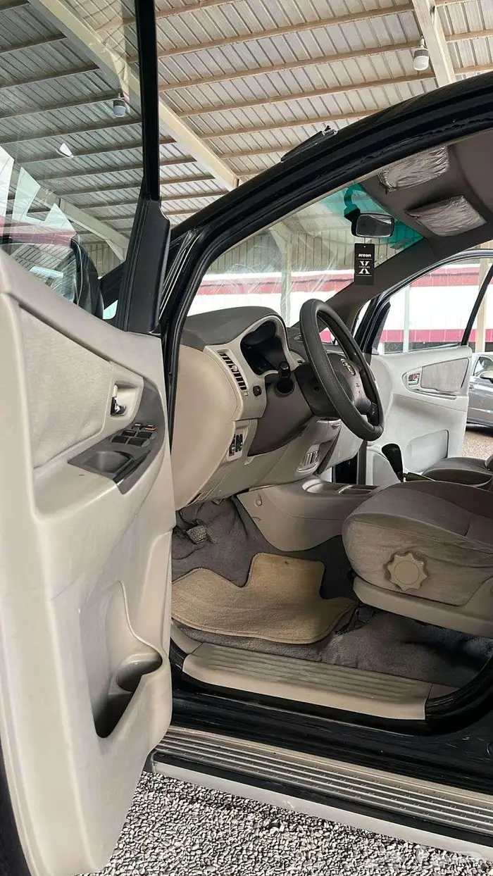 تويوتا انوفا قير اوتماتيك 2010 4