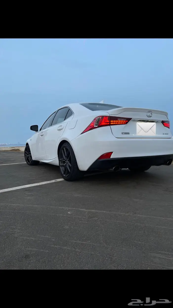 لكزس is 250 f sport للبيع 1