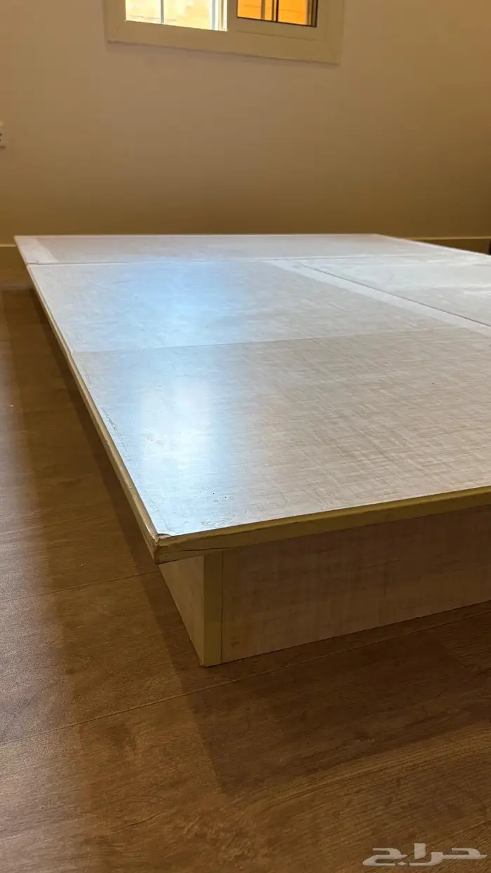 طاولة ارضيه مفصله سهله الاستخدام والتخزين 0