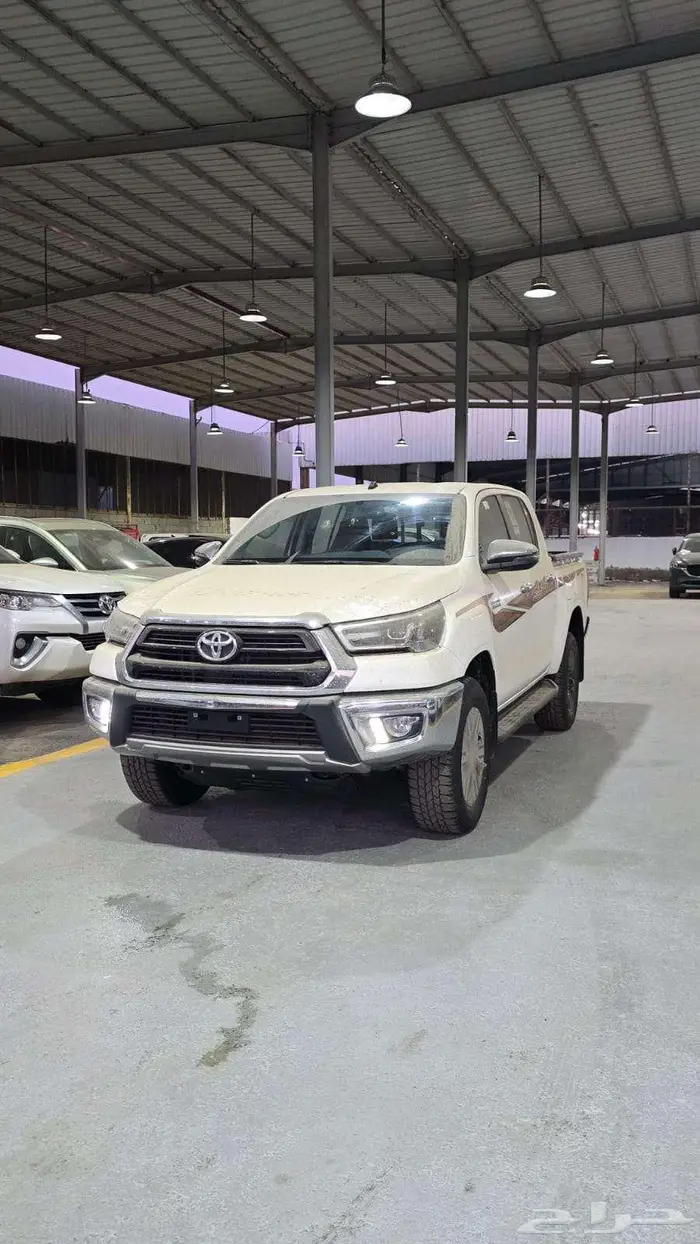 تويوتا هايلكس 2025 بنزين فل كامل بصمة خليجي بالنقد والتقسيط 2