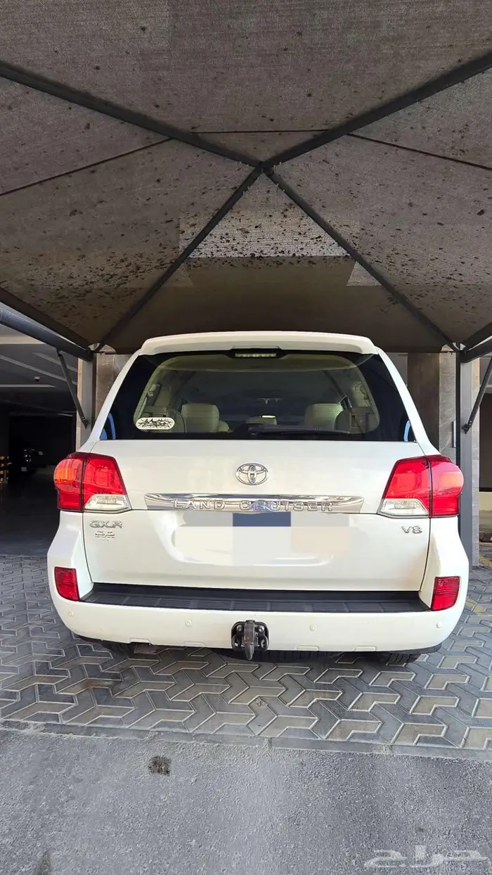 لاند كروزر 2013 GXR - سعودي 8 سلندر 12