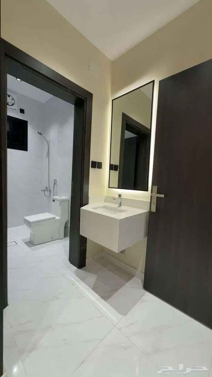 شقق جديدة فاخرة للإيجار السنوي بحي الحلقة الشرقية في الطائف 10