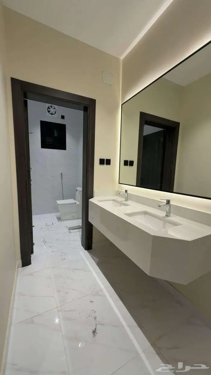 شقق جديدة فاخرة للإيجار السنوي بحي الحلقة الشرقية في الطائف 20