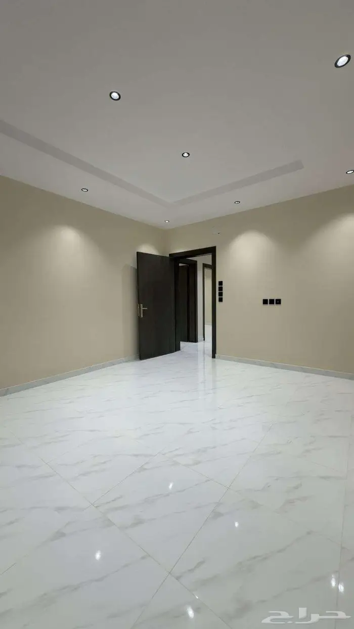 شقق جديدة فاخرة للإيجار السنوي بحي الحلقة الشرقية في الطائف 1