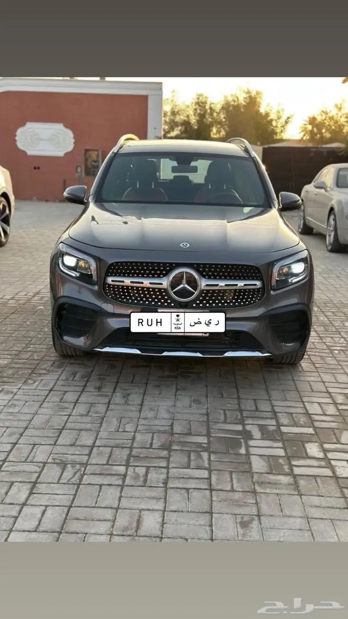 مرسيدس GLB200 4