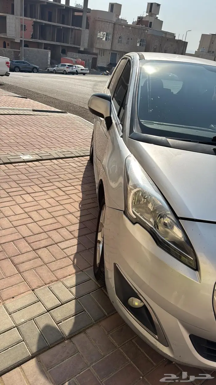 بيجو 5008 موديل 2016 8