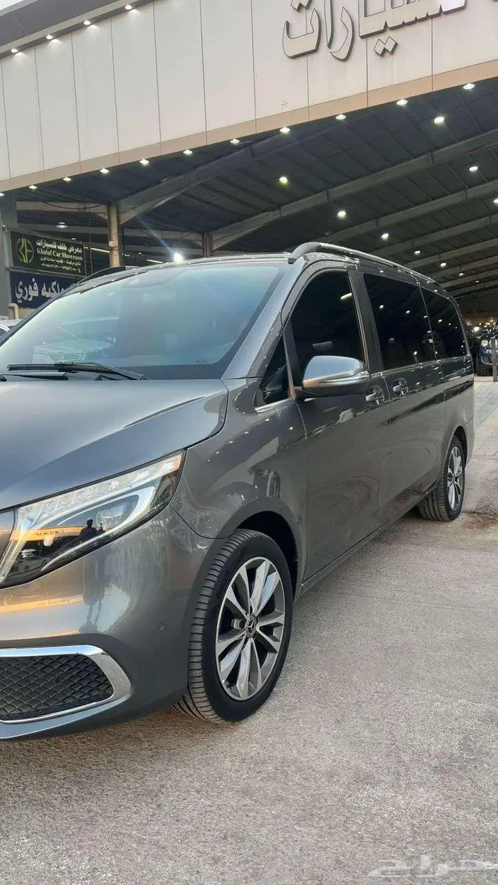 مرسيدس فان V250 موديل 2022- معرض خلف للسيارات 1