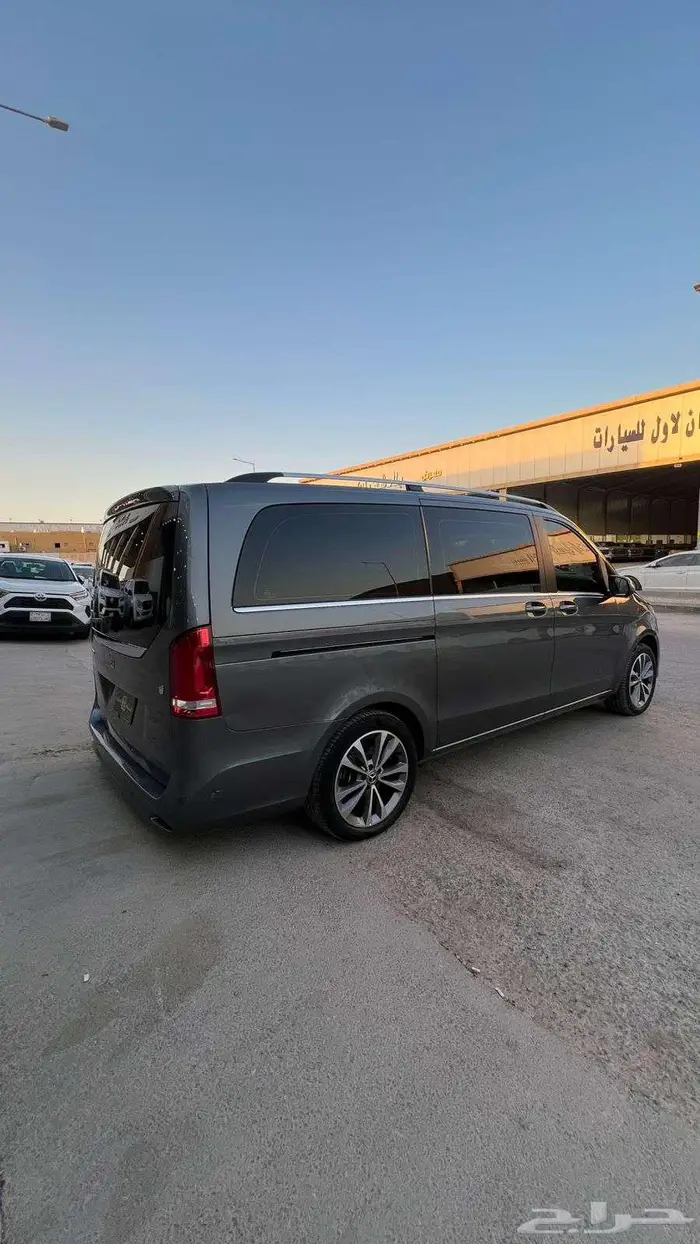 مرسيدس فان V250 موديل 2022- معرض خلف للسيارات 5