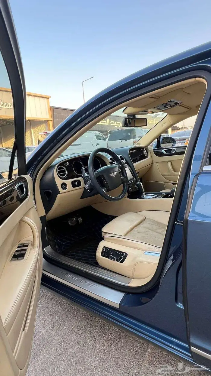 بنتلي فلاينج اسبير موديل 2012- معرض خلف للسيارات 14