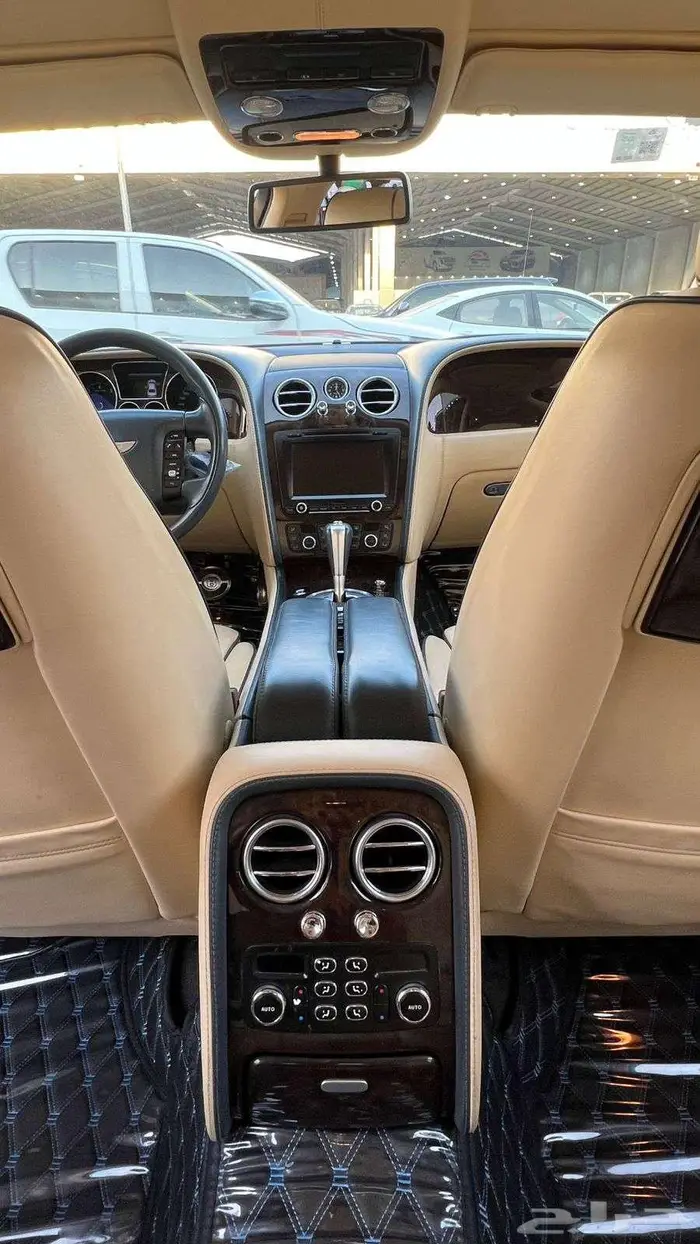 بنتلي فلاينج اسبير موديل 2012- معرض خلف للسيارات 8