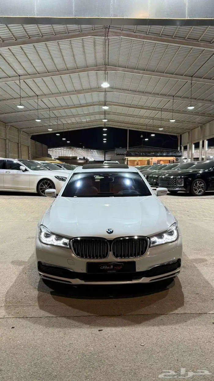 بي ام دبليو 2020 LI730 عداد 84000 فقط 2