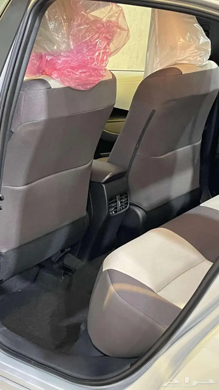 كورولا ستاندر مكينه 2.0 فضي 2025 3