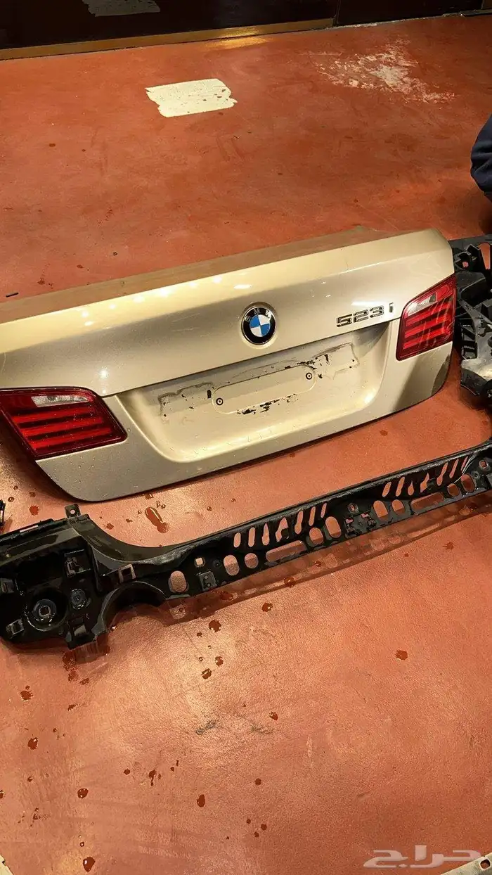 شنطة بي ام دبيلو الفئه الخامسه 523i 2
