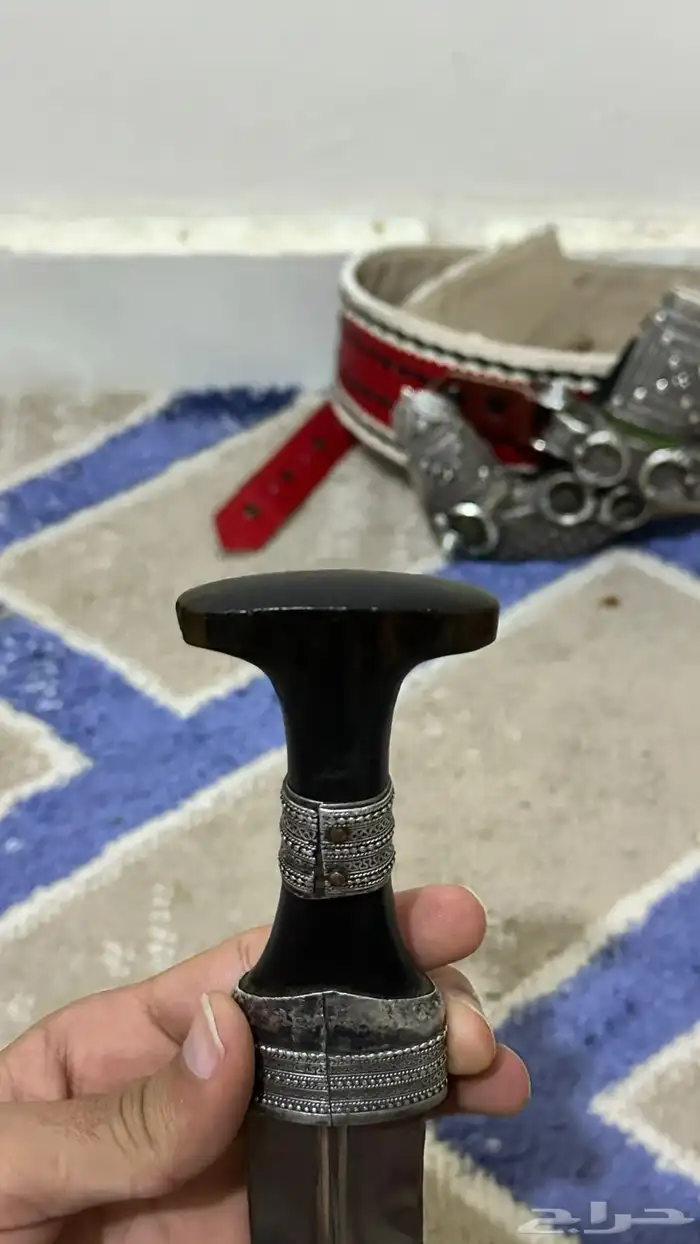 للبيع خنجر زراف كفوو مطرح ثلاث اصابع وشوي 6