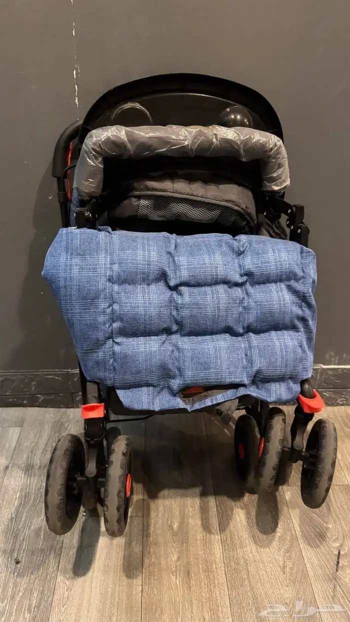 عربيه وكرسي أطفال نظيفه 3