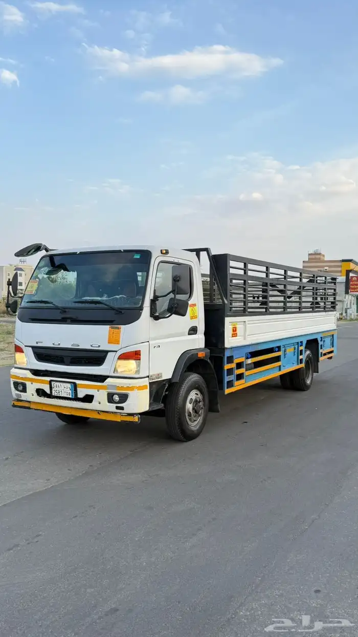 دينا ميتسوبيشي2017 للنقل والايجار طول الصندوق 6.35 0