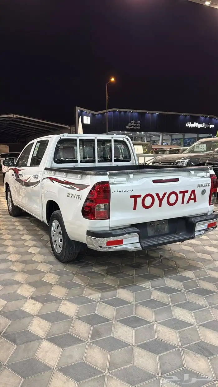 هايلوكس - بنزين - اوتوماتيك - كويتي - مستخدم - 2023 8