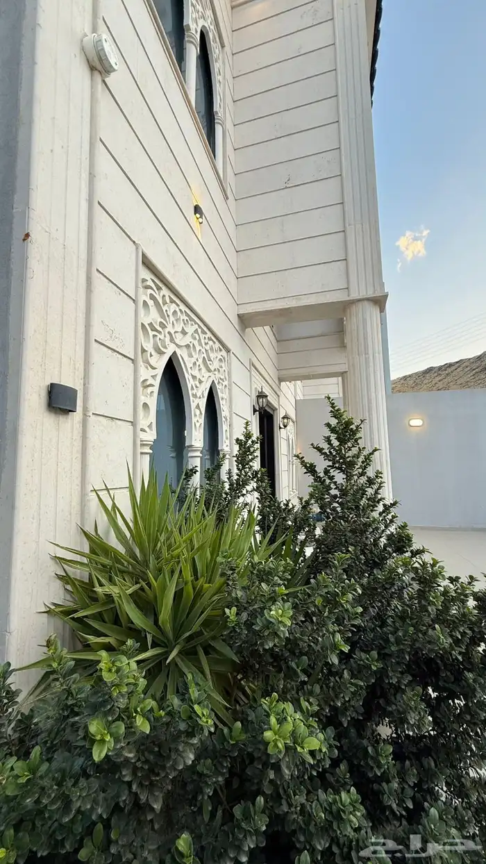 عرض جبار   للبيع فلل راقية   الطائف 55