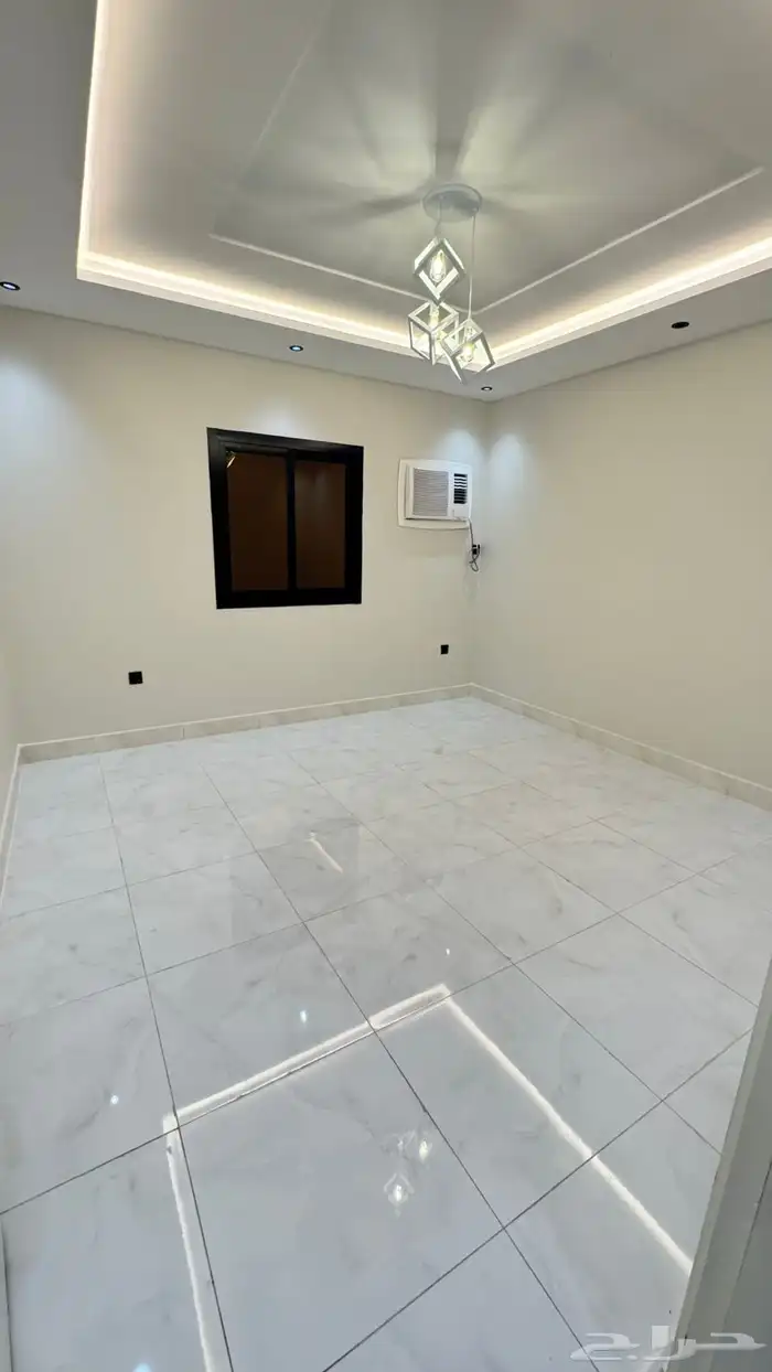 شقة فاخرة 4 غرف للإيجار بحي المروة 1