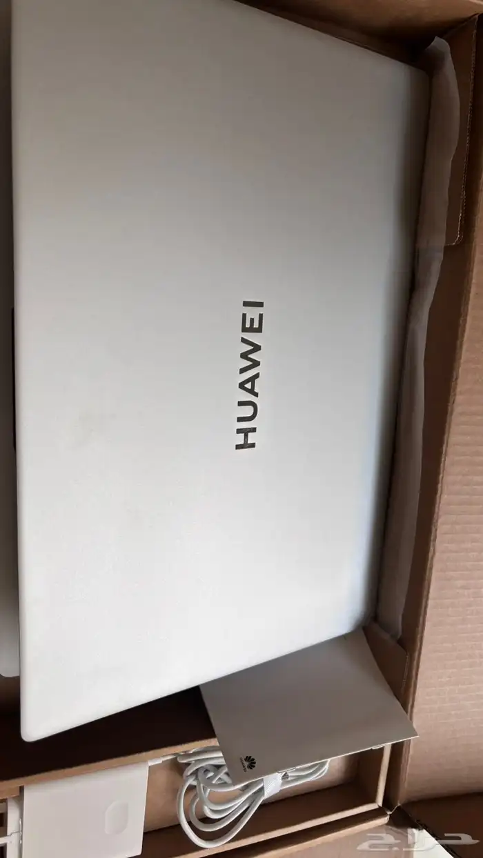 لابتوب ميت بوك 16 D 4