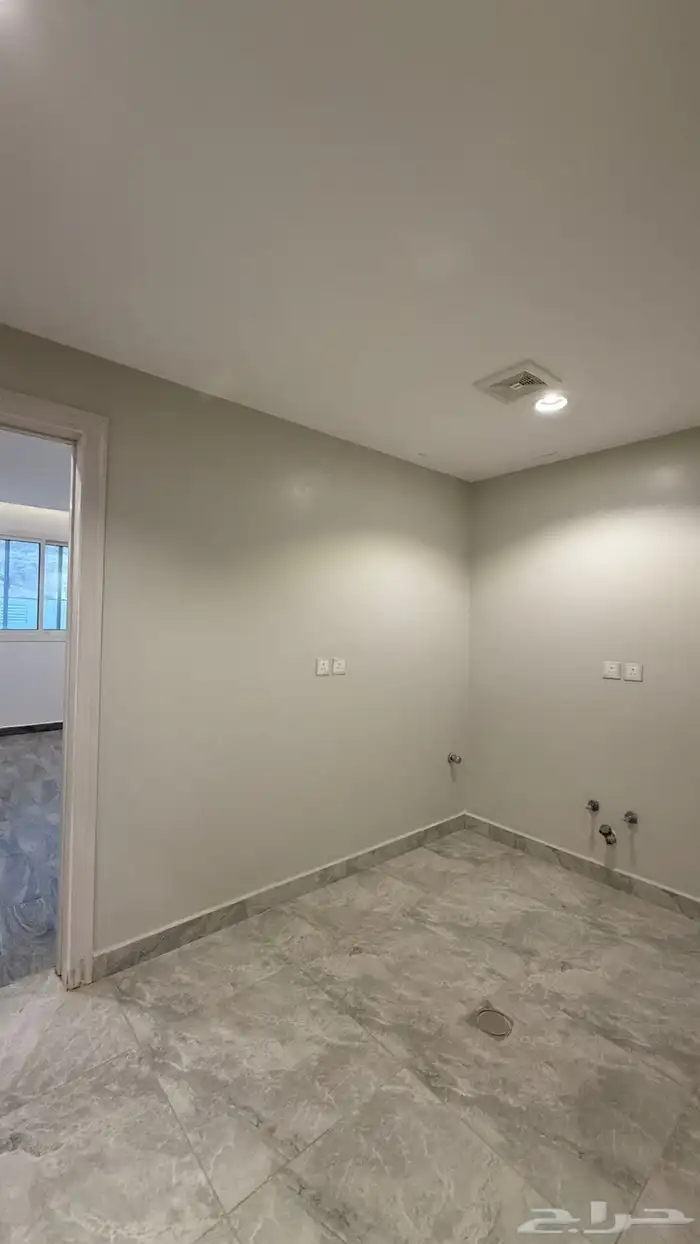 عرض جبار   للبيع فلل راقية   الطائف 71