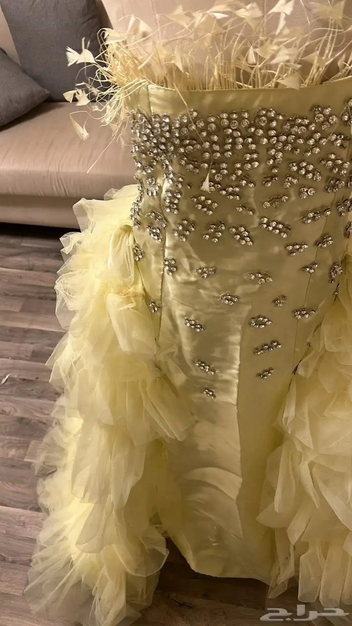 فستان انيق و جديد بسعر مناسب وموديل حديث 1