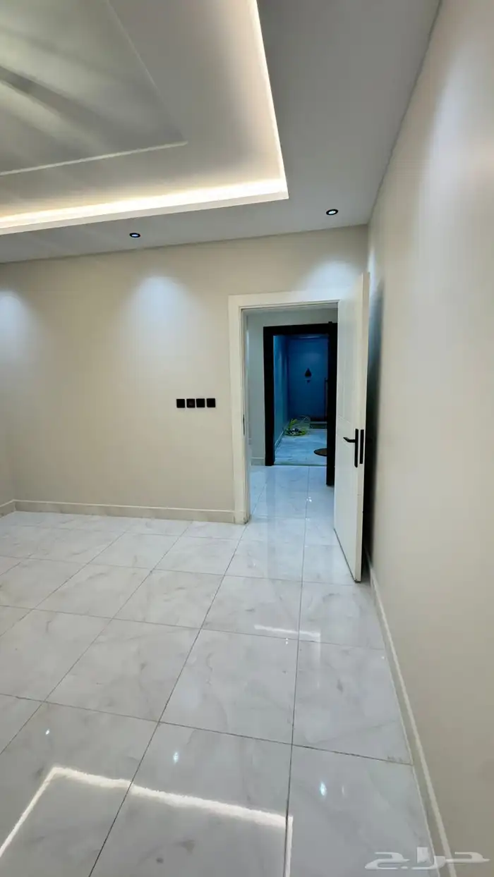 شقة فاخرة 4 غرف للإيجار بحي المروة 2