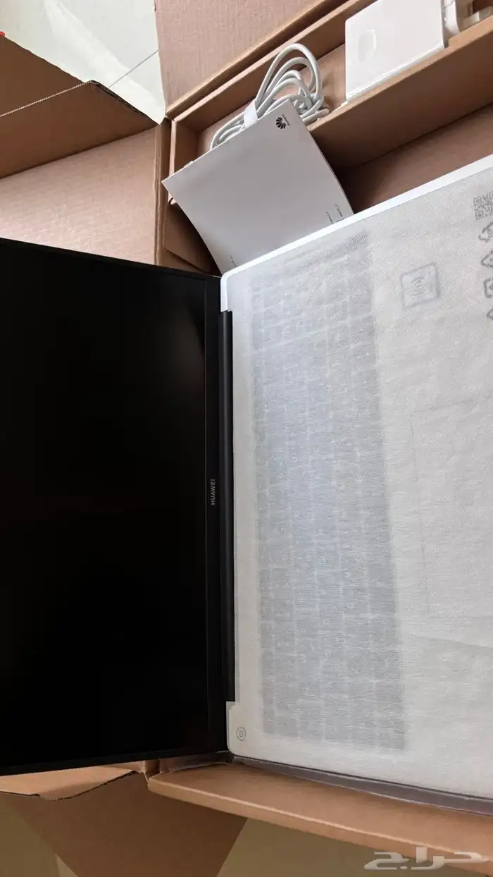 لابتوب ميت بوك 16 D 5