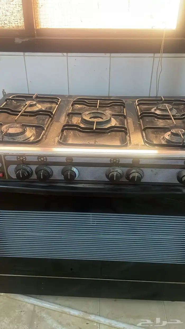 غسالة مواعين بحالة جيده وكذلك بوتاجاز بحالة جيده وفرن 2