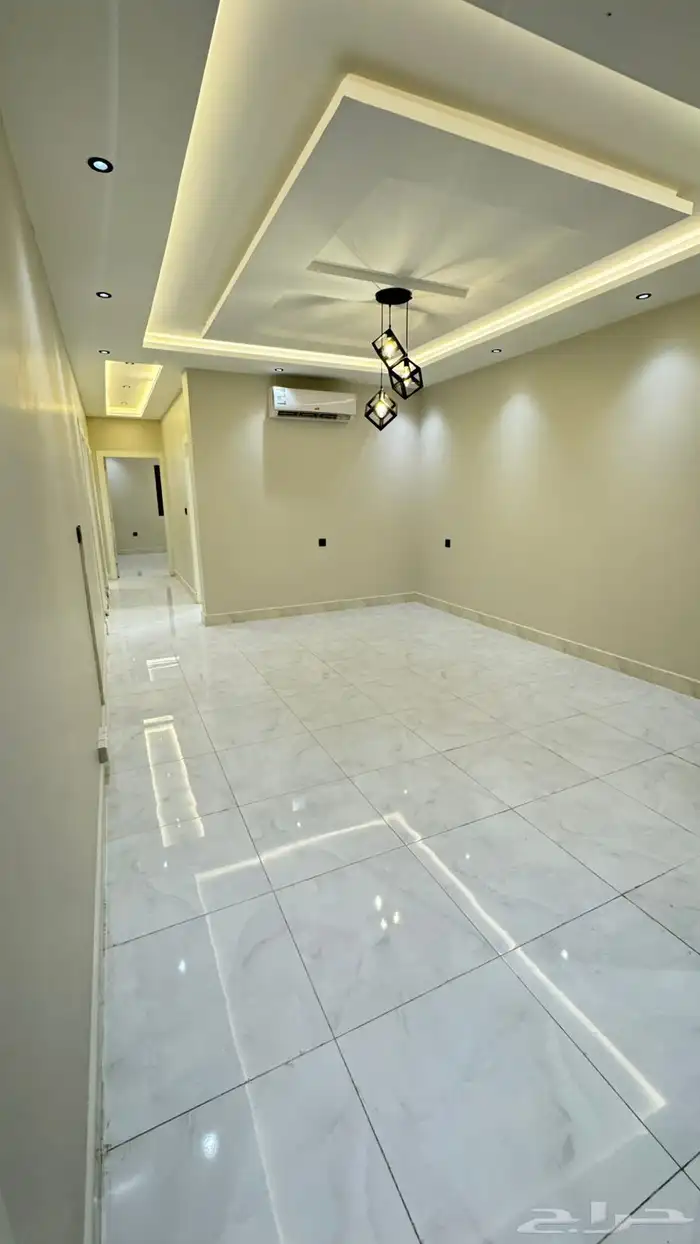 شقة فاخرة 4 غرف للإيجار بحي المروة 5