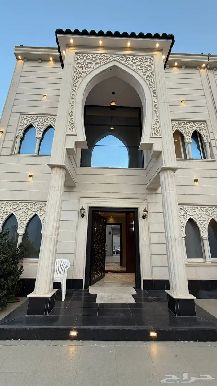 عرض جبار   للبيع فلل راقية   الطائف 56